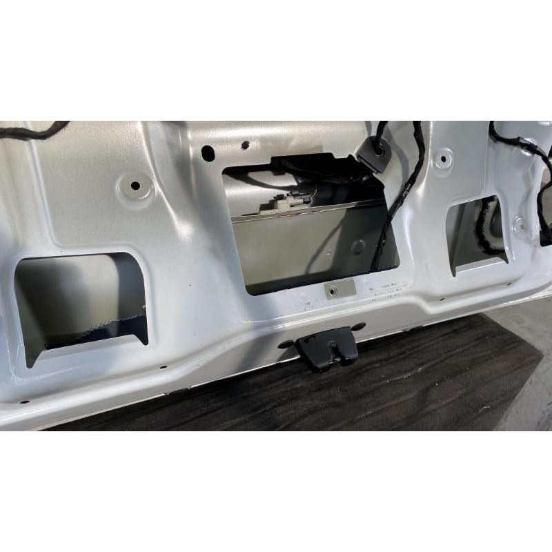 Malle/Hayon arriere CITROEN C5 2 Photo n°4