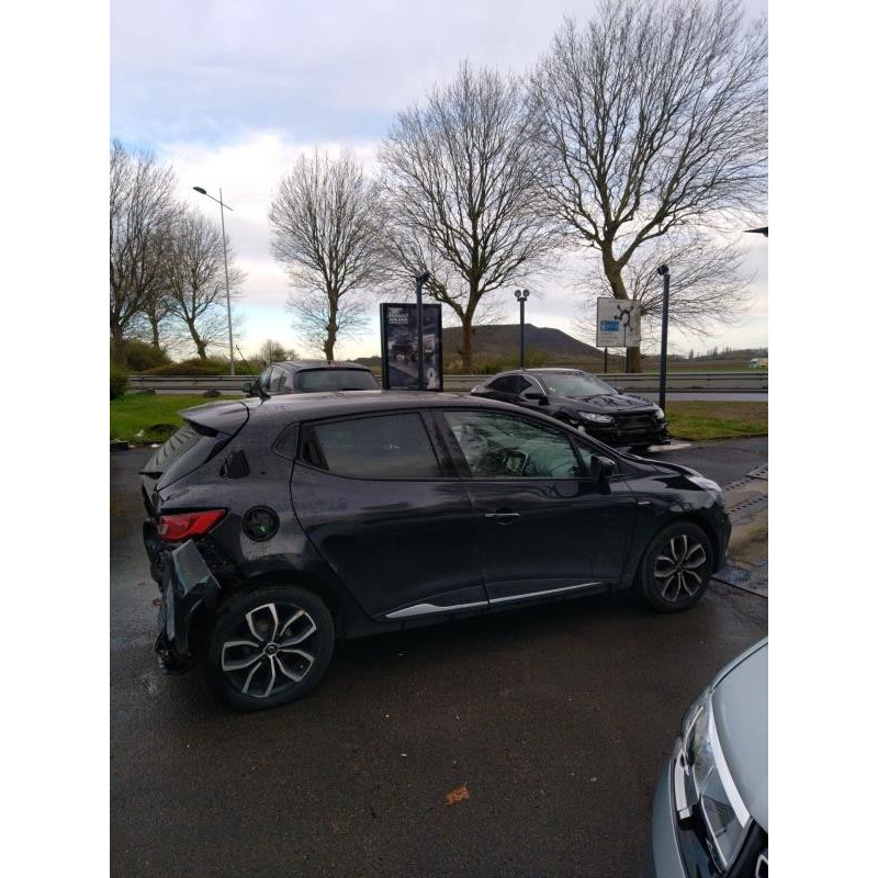 Compresseur clim RENAULT CLIO 4 Photo n°17