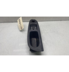 Interrupteur de leve vitre avant gauche RENAULT CLIO 2