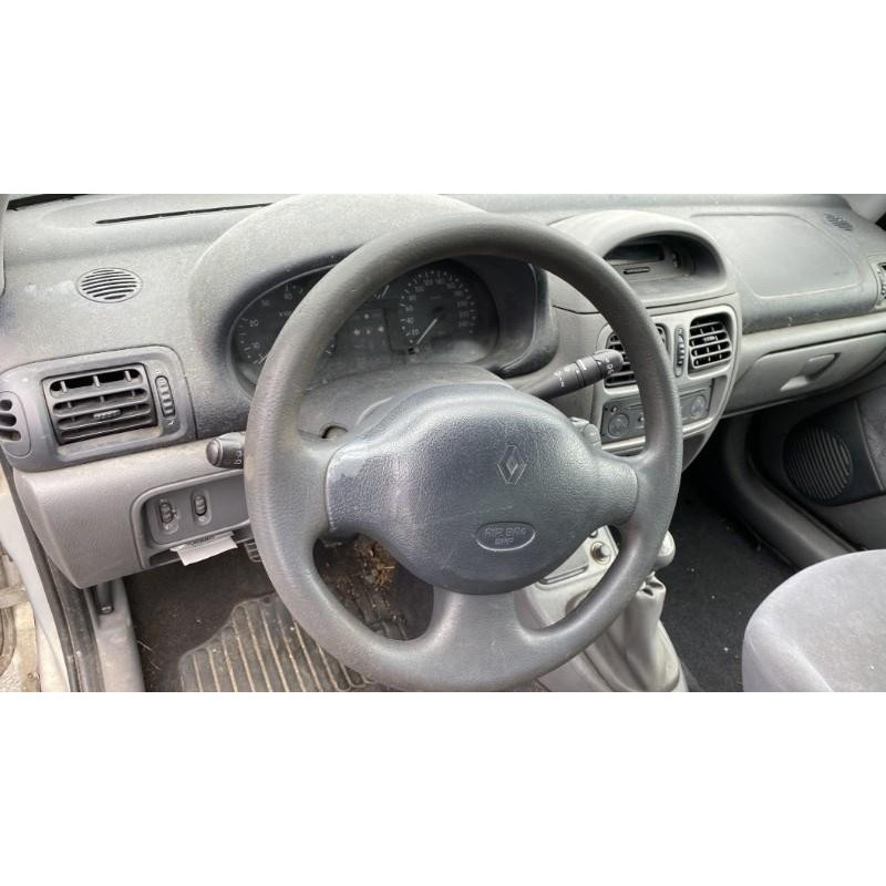Interrupteur de leve vitre avant gauche RENAULT CLIO 2 Photo n°9