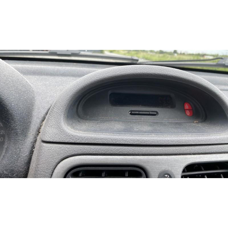 Interrupteur de leve vitre avant gauche RENAULT CLIO 2 Photo n°10