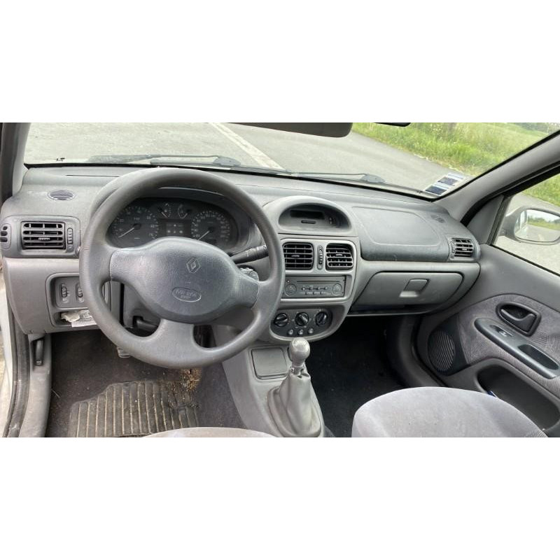 Interrupteur de leve vitre avant gauche RENAULT CLIO 2 Photo n°15