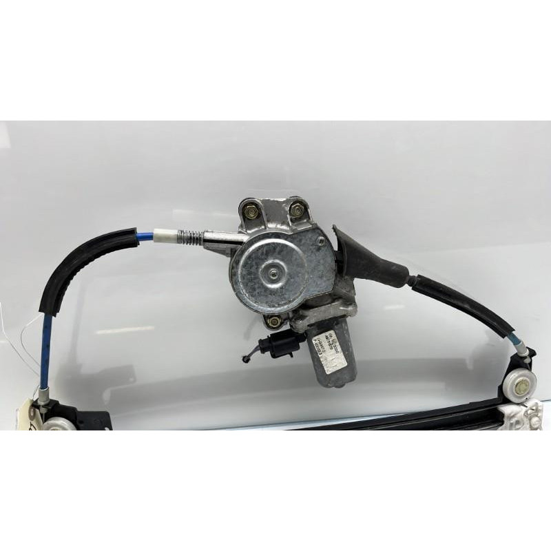 Leve vitre electrique avant droit ALFA ROMEO 147 Photo n°8
