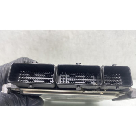 Calculateur moteur RENAULT MEGANE 3