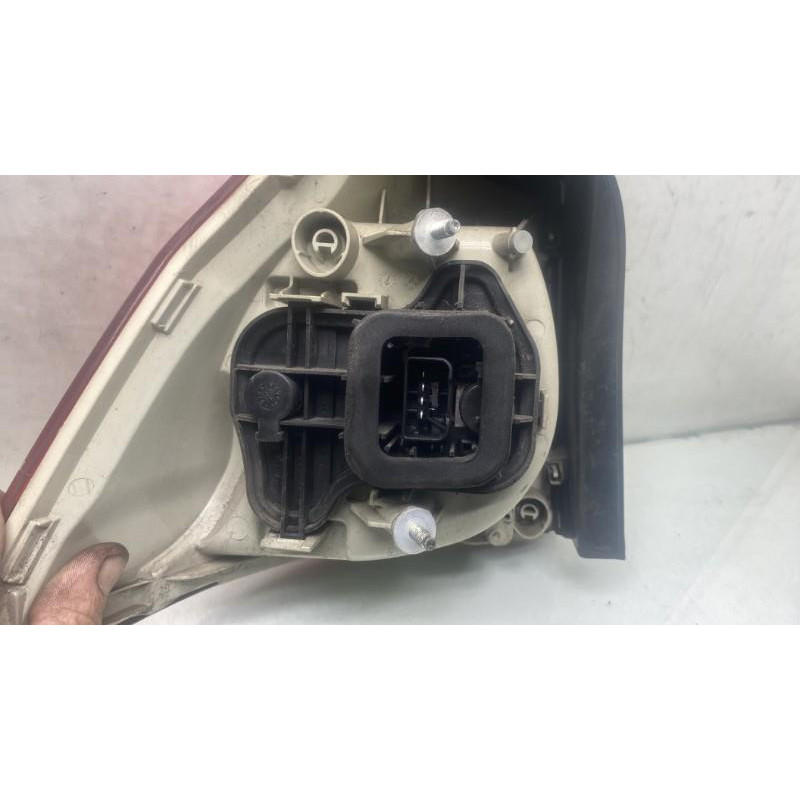 Feu arriere principal droit (feux) VOLKSWAGEN GOLF 5 Photo n°4