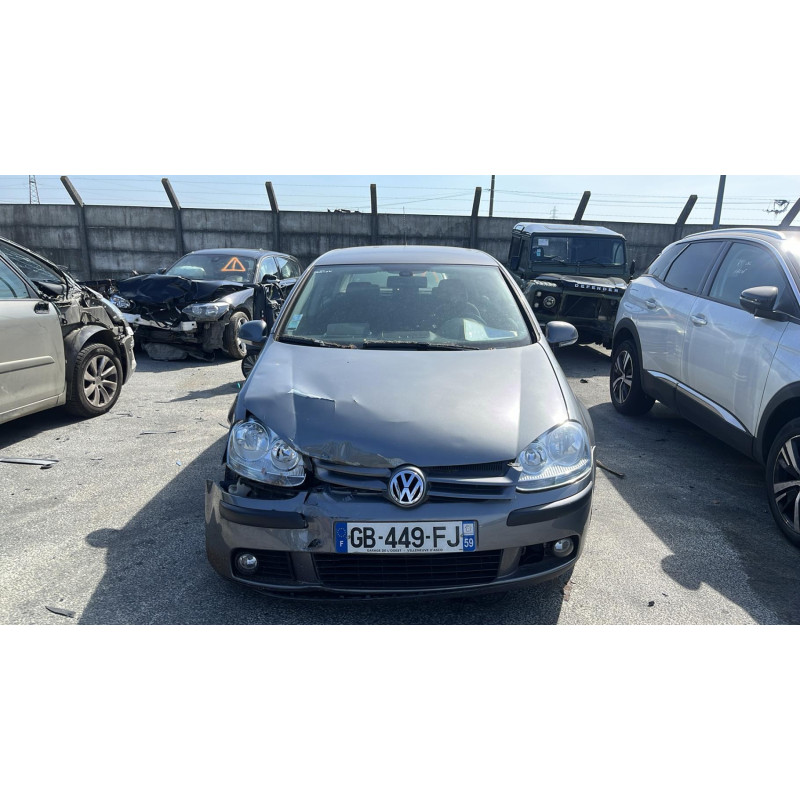Feu arriere secondaire gauche (feux) VOLKSWAGEN GOLF 5 Photo n°4