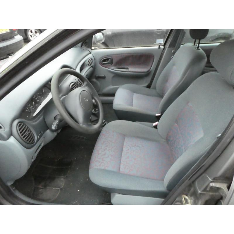 Serrure avant droit RENAULT MEGANE 1 Photo n°8