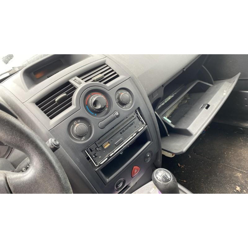 Boitier UCH RENAULT MEGANE 2 Photo n°19