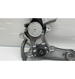 Leve vitre electrique avant droit TOYOTA YARIS 1 Photo n°1