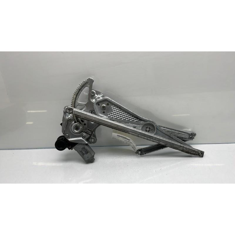 Leve vitre electrique avant droit TOYOTA YARIS 1 Photo n°7