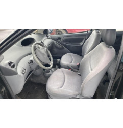 Leve vitre electrique avant droit TOYOTA YARIS 1