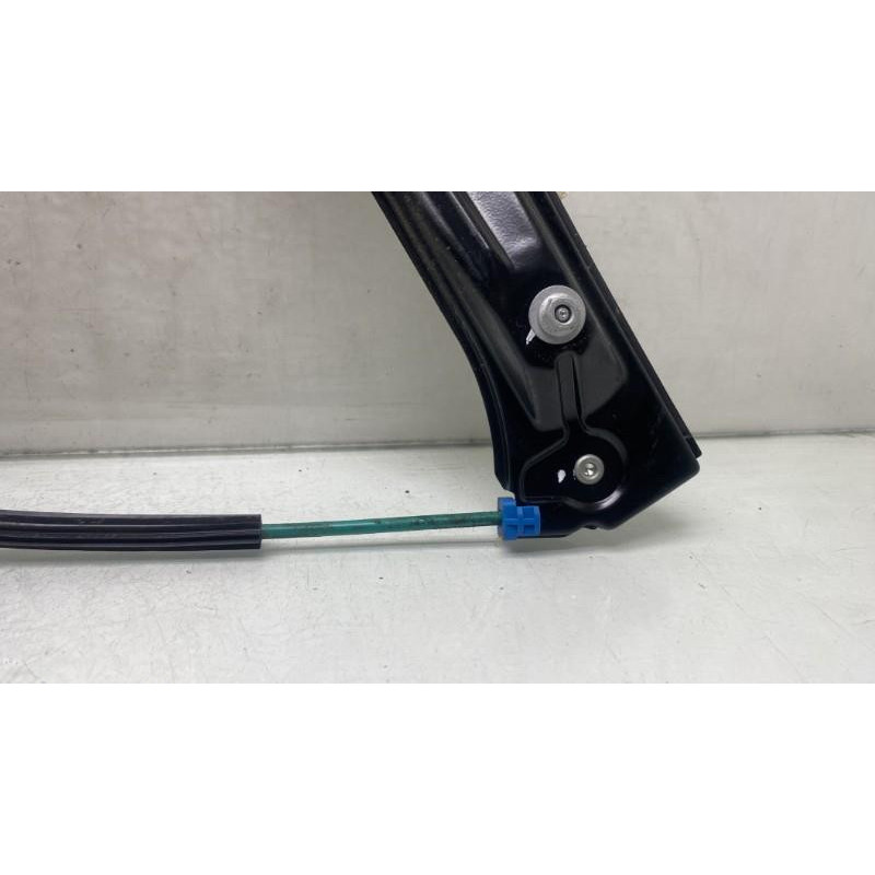 Leve vitre electrique avant gauche BMW SERIE 1 F20 Photo n°3