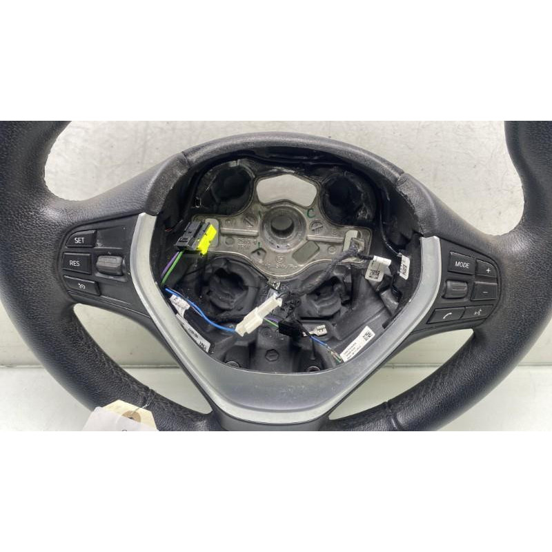 Volant BMW SERIE 1 F20 Photo n°3