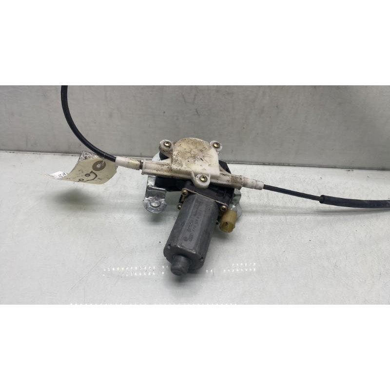 Leve vitre electrique avant droit RENAULT MEGANE 1 Photo n°9
