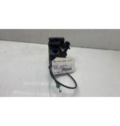 Serrure avant droit RENAULT MEGANE 1