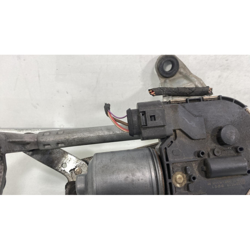 Moteur essuie glace avant VOLKSWAGEN PASSAT 5 Photo n°4