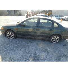 Retroviseur gauche VOLKSWAGEN PASSAT 4