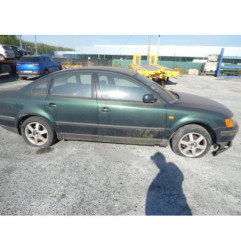 Retroviseur gauche VOLKSWAGEN PASSAT 4