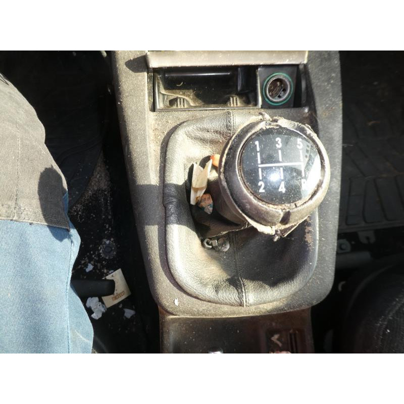 Retroviseur gauche VOLKSWAGEN PASSAT 4 Photo n°16