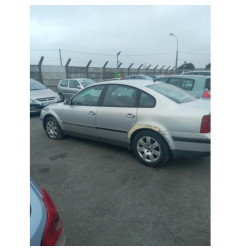 Retroviseur droit VOLKSWAGEN PASSAT 4