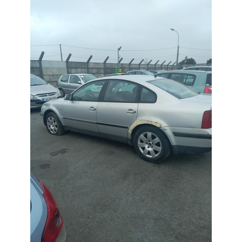 Retroviseur droit VOLKSWAGEN PASSAT 4 Photo n°8