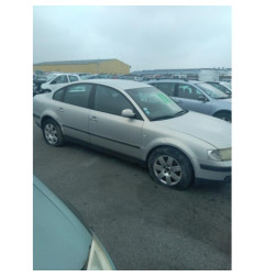 Retroviseur droit VOLKSWAGEN PASSAT 4