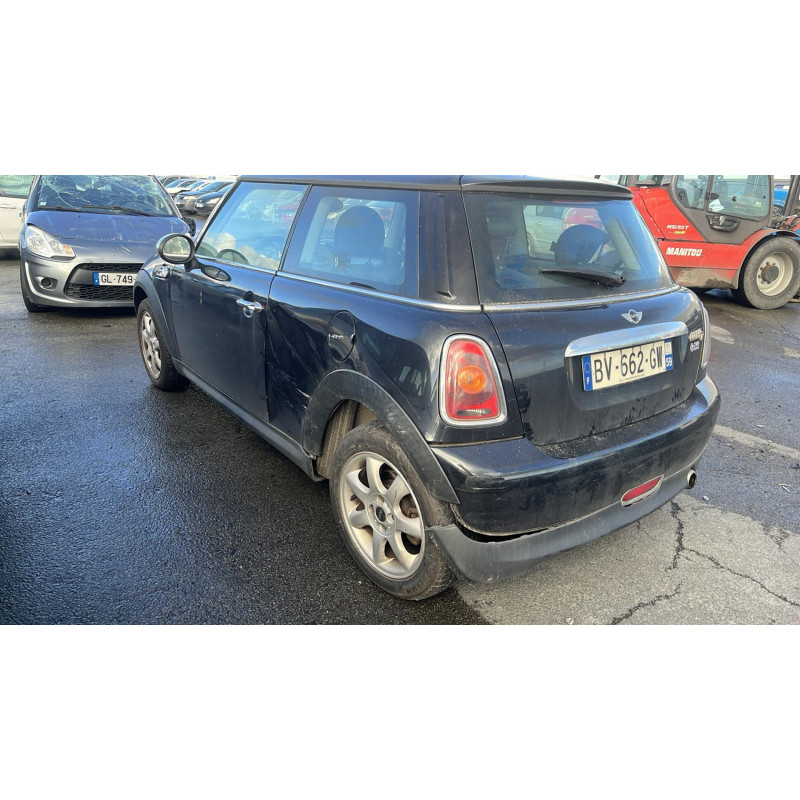 Feu arriere stop central MINI MINI 2 R56 Photo n°17