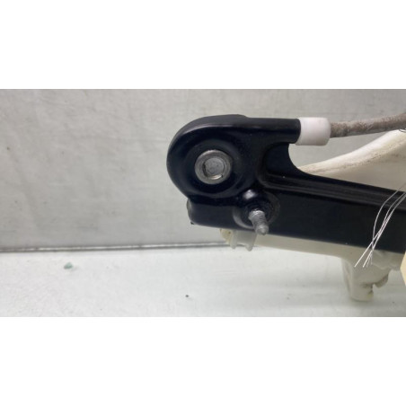 Leve vitre mecanique arriere droit VOLKSWAGEN POLO 5