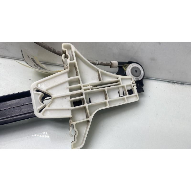 Leve vitre mecanique arriere droit VOLKSWAGEN POLO 5 Photo n°7