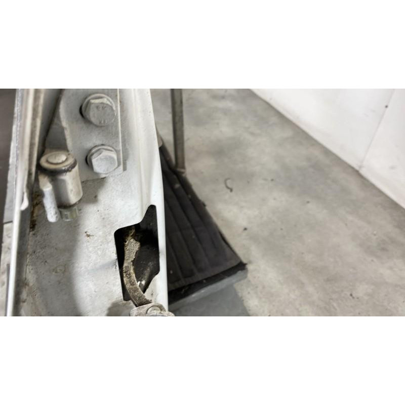 Porte avant droit PEUGEOT 306 Photo n°7