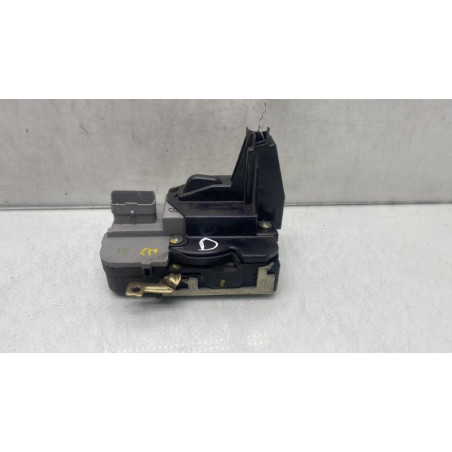 Serrure avant droit PEUGEOT 307
