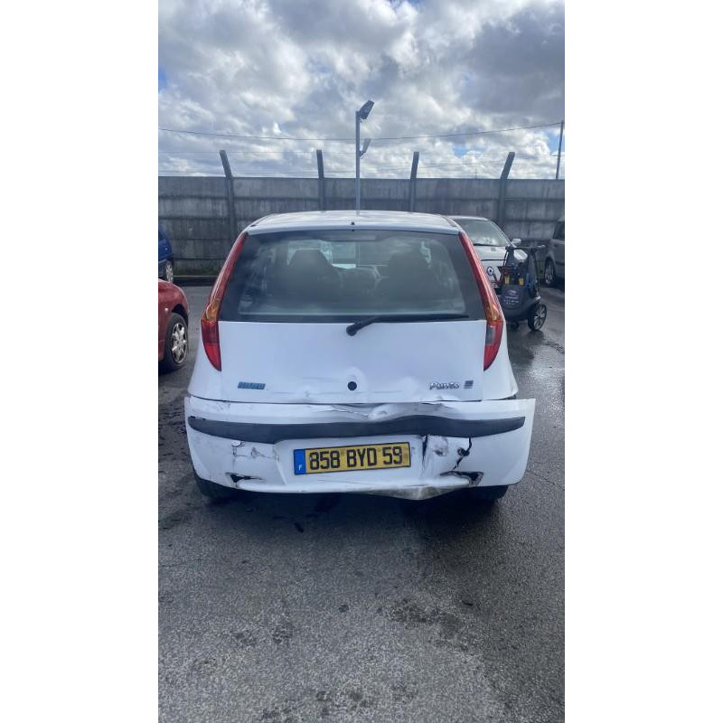 Feu arriere principal gauche (feux) FIAT PUNTO 2 Photo n°7