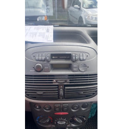 Feu arriere principal gauche (feux) FIAT PUNTO 2
