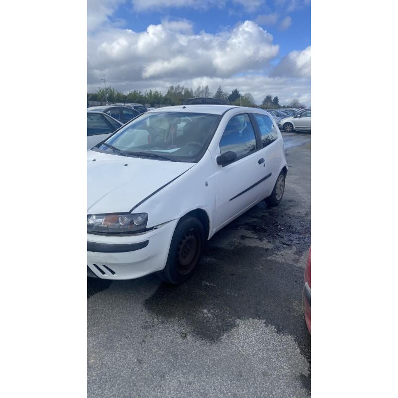 Feu arriere principal gauche (feux) FIAT PUNTO 2 Photo n°16
