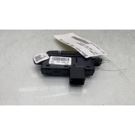 Bouton de warning FORD KA+