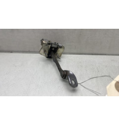 Arret de porte avant gauche DACIA DUSTER 1