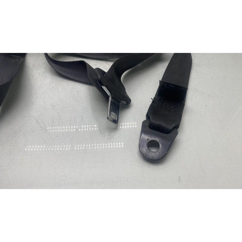 Pretensionneur de ceinture avant droit DACIA DUSTER 1 Photo n°4