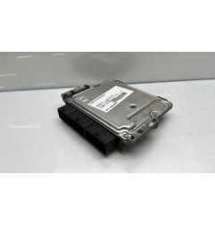Calculateur moteur RENAULT CLIO 4