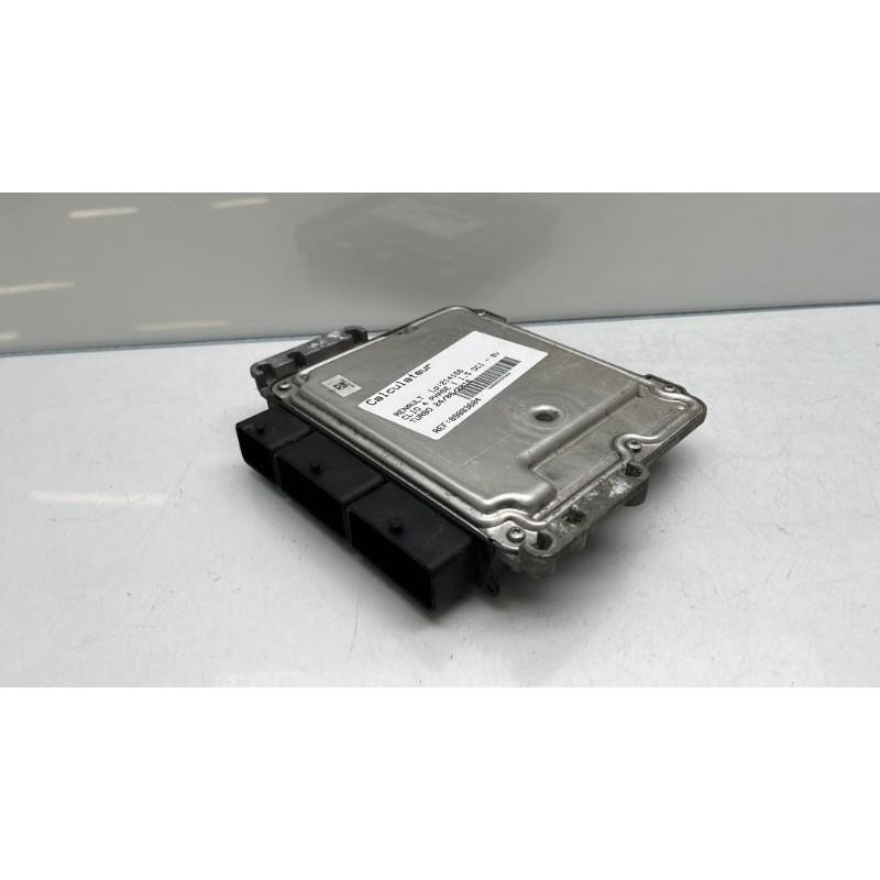 Calculateur moteur RENAULT CLIO 4 Photo n°2