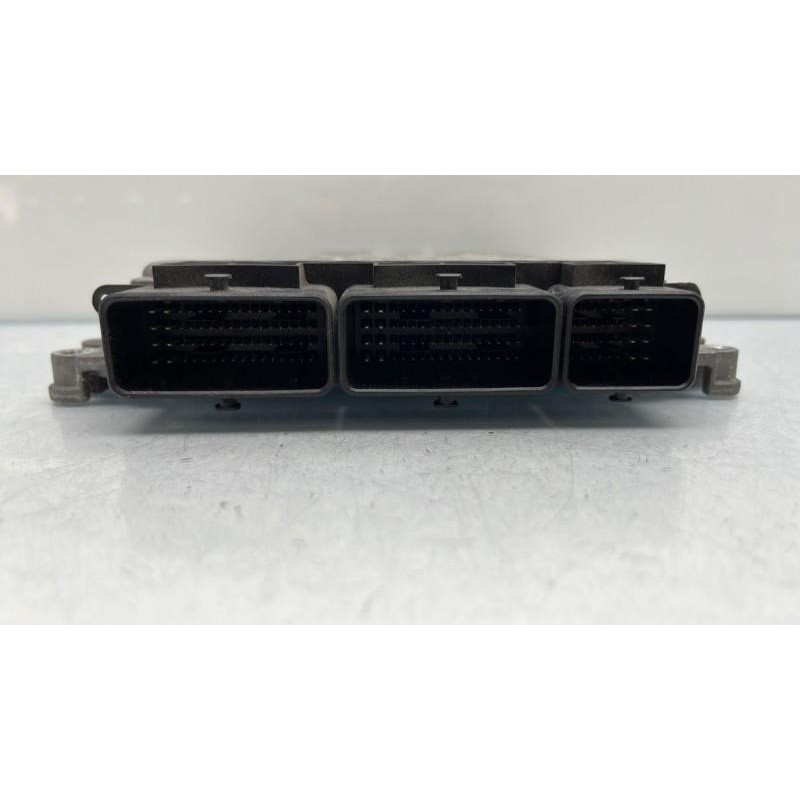 Calculateur moteur RENAULT CLIO 4 Photo n°3