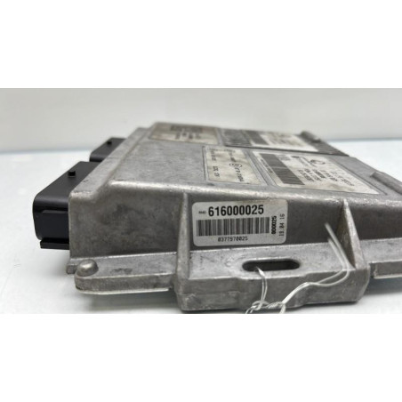 Calculateur moteur OPEL MERIVA B Photo n°1