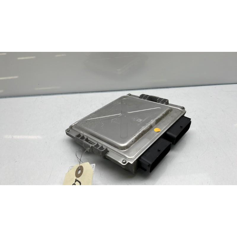 Calculateur moteur OPEL MERIVA B Photo n°3