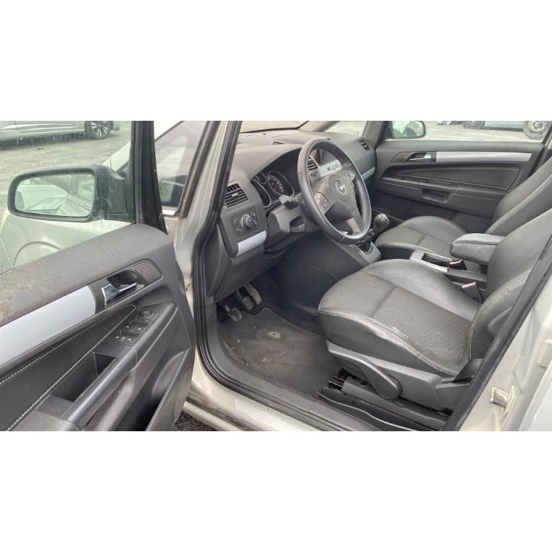 Aile avant droit OPEL ZAFIRA B Photo n°5