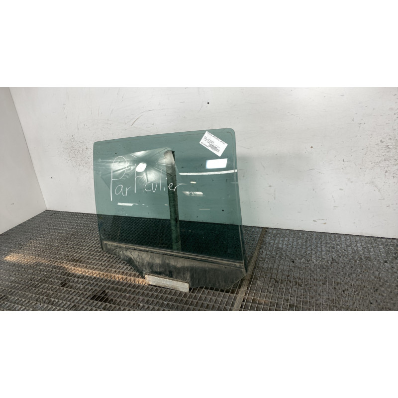 Vitre arriere droit OPEL ZAFIRA B Photo n°2
