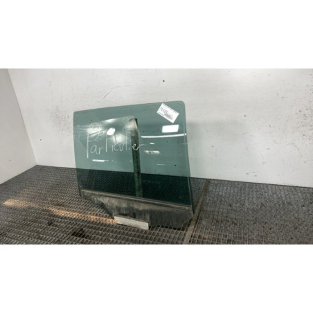 Vitre arriere droit OPEL ZAFIRA B