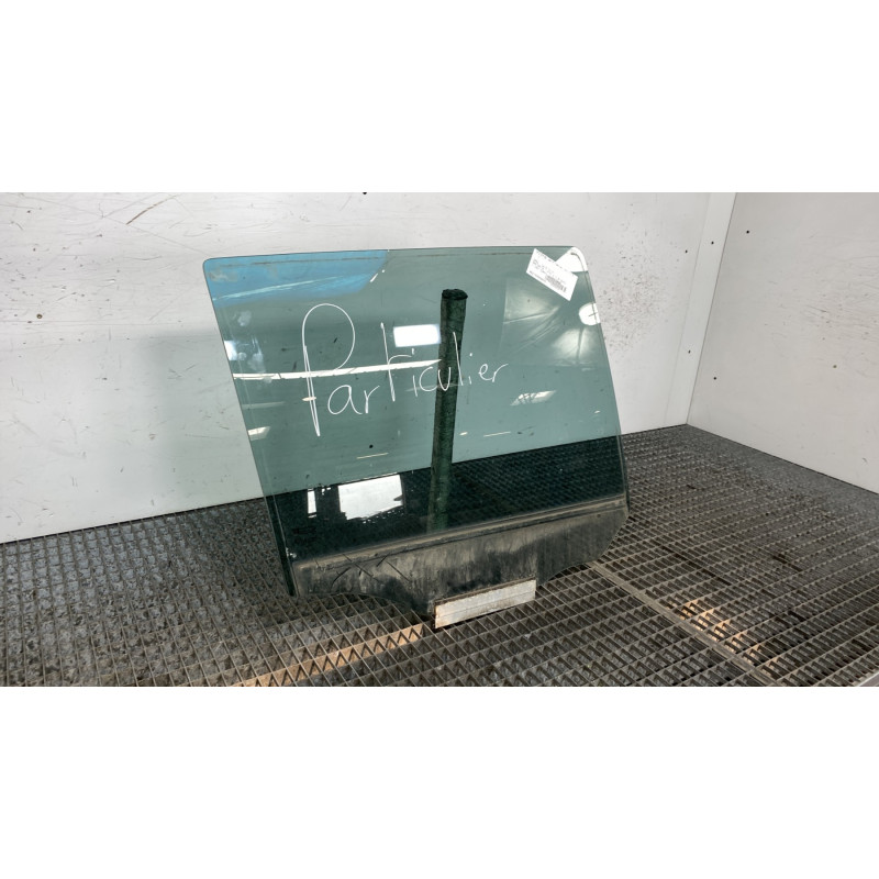 Vitre arriere droit OPEL ZAFIRA B Photo n°3