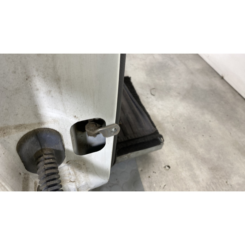 Porte arriere droit RENAULT CLIO 2 CAMPUS Photo n°7