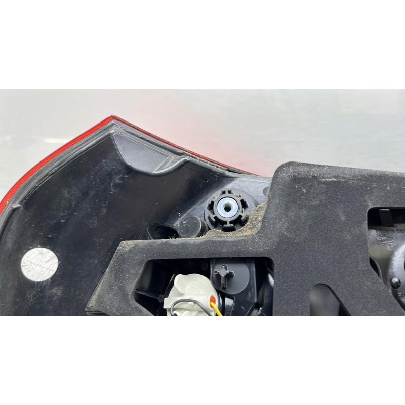 Feu arriere principal droit (feux) CITROEN C4 PICASSO 2 Photo n°6