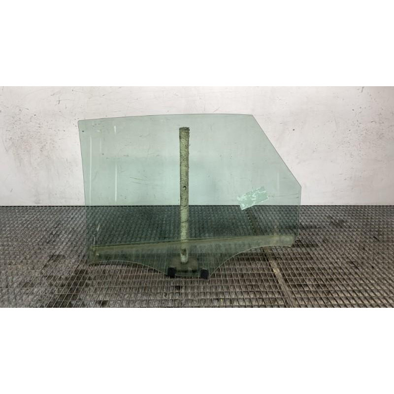 Vitre arriere droit CITROEN C4 PICASSO 2 Photo n°1