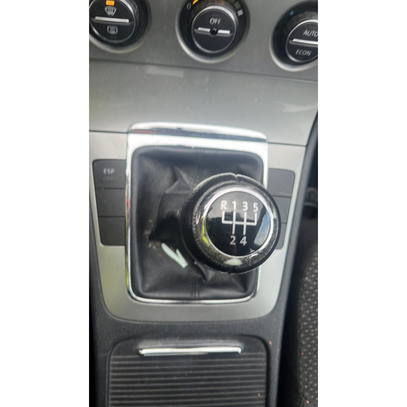 Feu arriere secondaire droit (feux) VOLKSWAGEN PASSAT 5 Photo n°12
